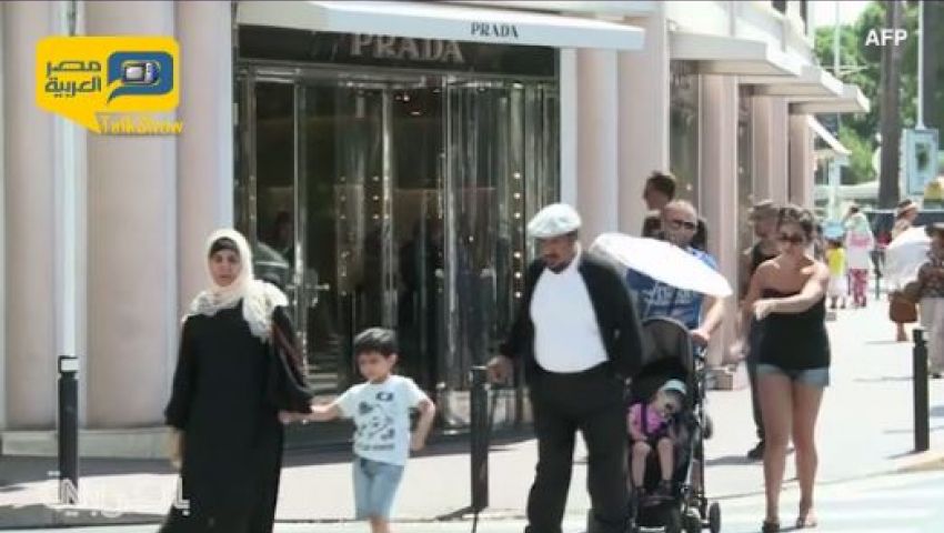 فيديو.. لماذا أنهى العاهل السعودي إجازته في فرنسا سريعًا؟